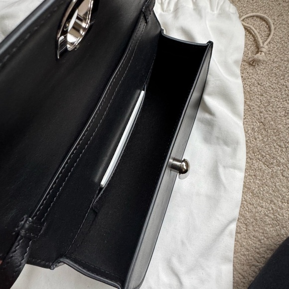 Savette Tondo Crescent Black Leather - Picture 7 of 9